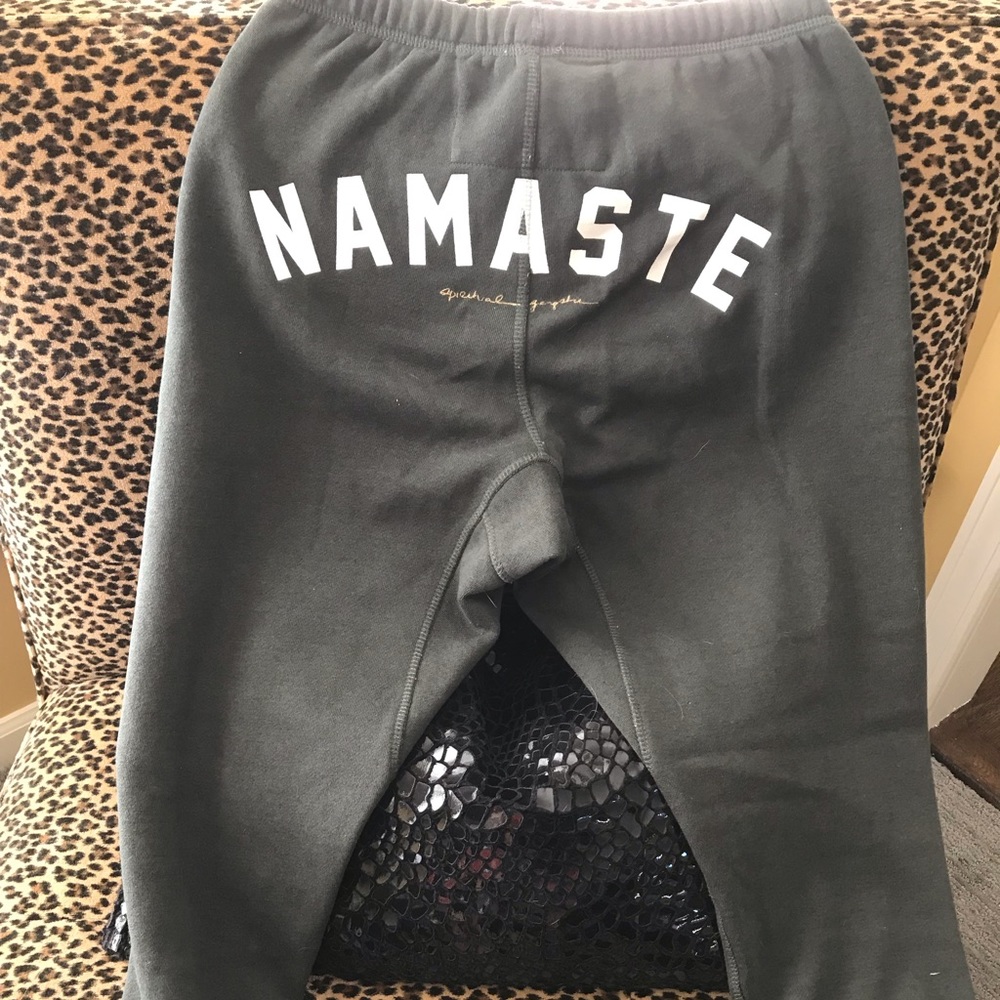 Spiritual Gangster Crop Joggers Namaste on rear XS